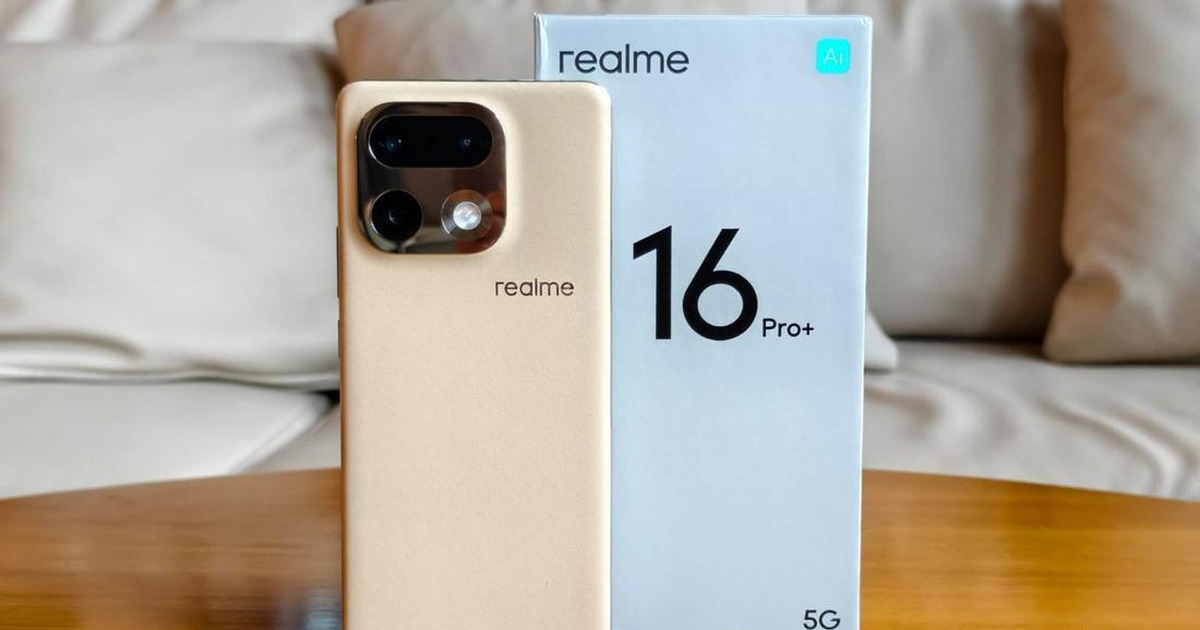 Realme 16 Pro+ Guncang Pasar Kamera 200MP Baterai 7000 mAh