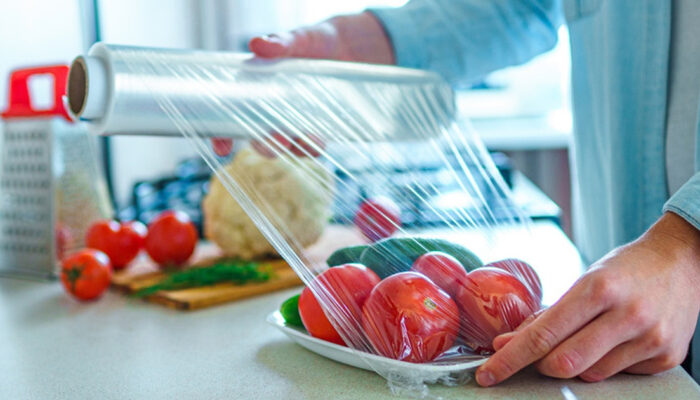 Siap-siap Harga Barang Plastik Naik Drastis Dampak Perang