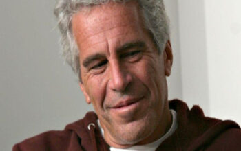 Skandal Epstein Terkuak Eks Bos Windows Dekati Tim Cook