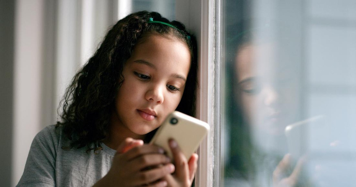 TERBONGKAR Aturan Anak 16 Tahun Punya Akun Medsos Komdigi