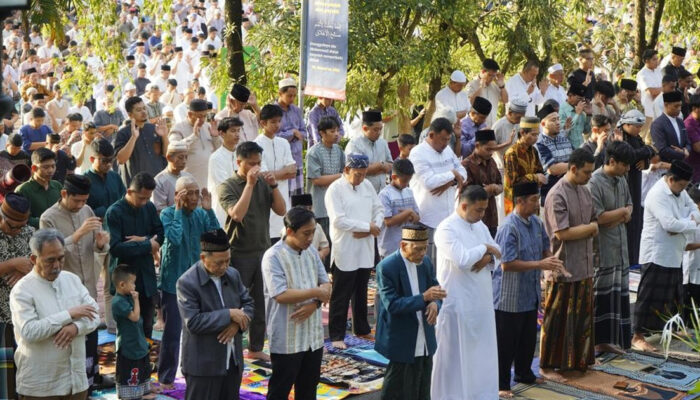 Viral Idul Fitri 2026 Beda Hari Netizen Kompak Lakukan Ini