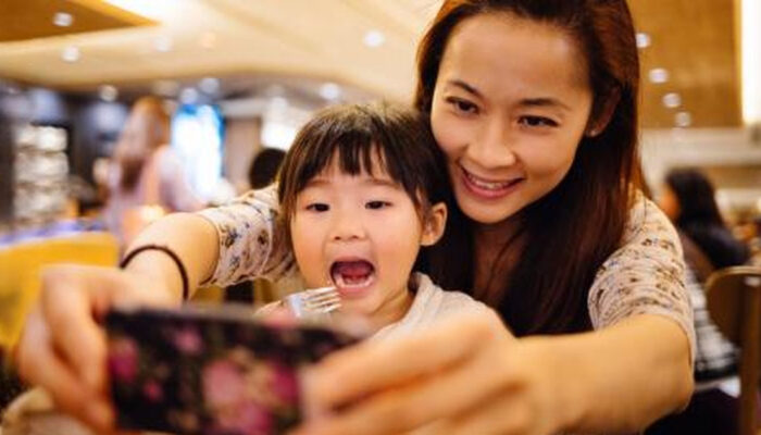 Waduh! Akun Medsos Anak 16 Tahun Terancam Diblokir Komdigi