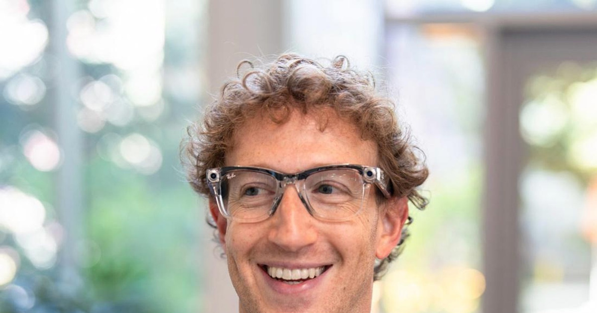 Zuckerberg Yakin Kacamata Pintar Gantikan Smartphone Total