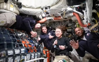 Artemis II Pecahkan Rekor Nama Istri Astronaut Abadi di Bulan