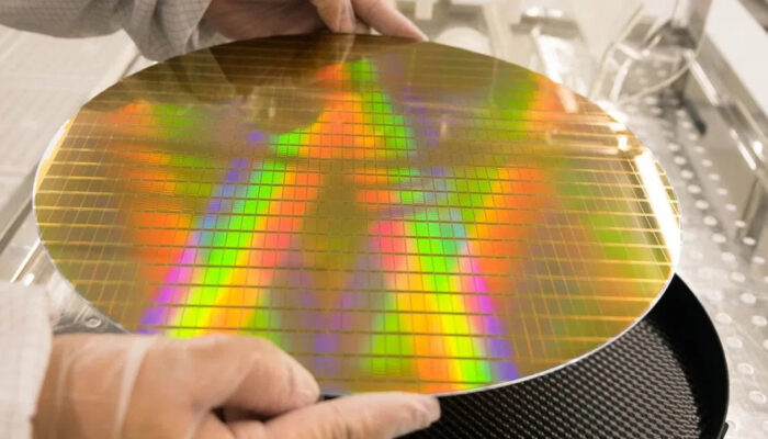 Cuan Gila Industri Chip Tembus Rp 5.120 T di 2025