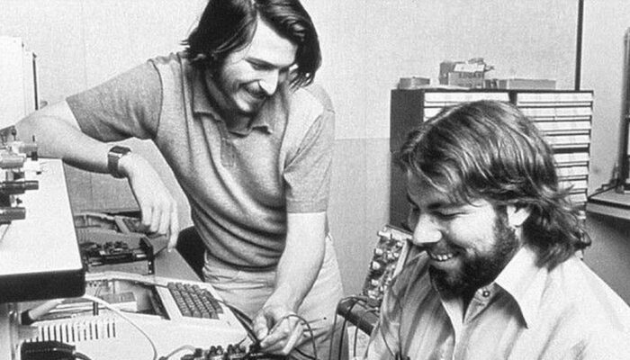 Ditolak HP 5 Kali, Apple Bangkit Ubah Dunia Teknologi