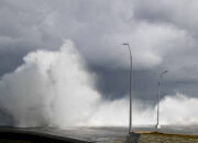 Gelombang Raksasa 35 Meter Gegerkan Pasifik Rahasia Laut Terungkap