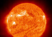 Matahari Mengamuk Dua Flare X Raksasa Radio Bumi Tumbang