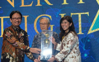 Mengenal Arnold Djiwatampu Tokoh Kunci Telekomunikasi RI