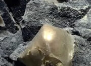 Misteri Bola Emas Dasar Laut Terpecahkan Bikin Geger Dunia