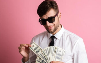 Pegang HP Ungkap Status Sosial Anda Fakta Mengejutkan