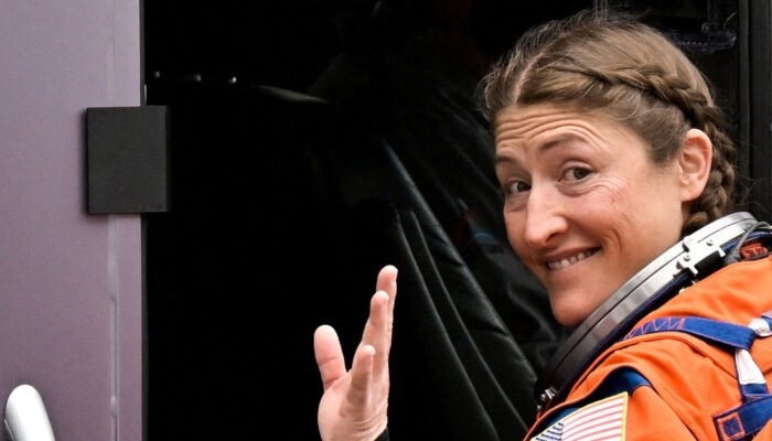 Rahasia Christina Koch Jadi Astronaut Pertama Bulan