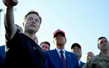 SpaceX Go Public Potensi Triliuner Pertama Dunia Lahir