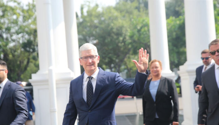 Tim Cook Mundur dari Apple Kekayaan Melonjak Triliunan Dolar