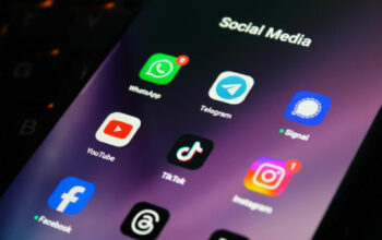 Waspada Nudge Tombol Next Pengaruhi Otak Anak Tanpa Sadar