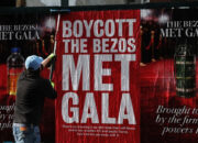 Bezos Dihujat di Met Gala Skandal Miliarder Amazon Terungkap