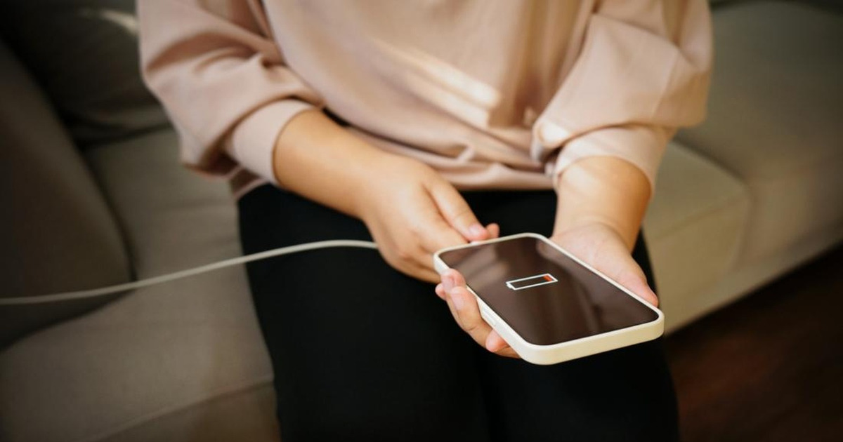 JANGAN KAGET Kebiasaan Ini Rusak Charger Anda Bukan Digulung
