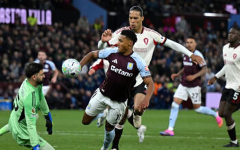 Liverpool Dibantai Aston Villa Kans UCL Goyah Netizen Geger