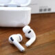 Masa Depan Apple Bocor AirPods AI Kamera dan iPhone Hologram