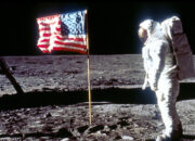 Misteri Cahaya Aneh Intai Buzz Aldrin di Bulan Bikin Geger