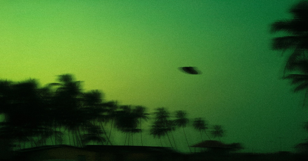 Rahasia UFO Terungkap Astronot Akui Cahaya Aneh di Langit