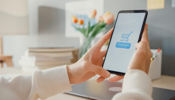 WhatsApp Raja CS Indonesia Telat Balas Chat Cuan Melayang