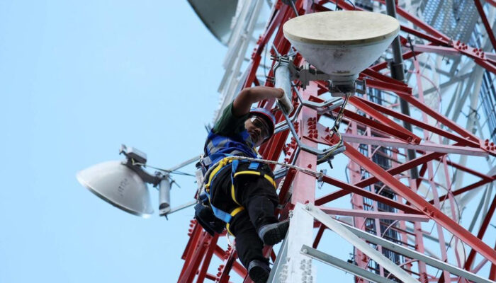 Dolar AS Guncang Lelang 5G Indonesia Komdigi Buka Suara