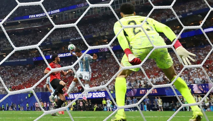 Wasit Kontroversial Kembali Viral, VAR Jadi Perdebatan Dunia