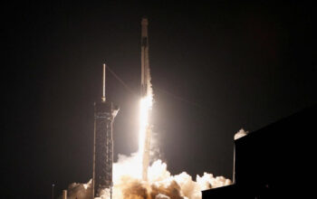 Roket SpaceX 4 Ton Hantam Bulan Apa Efeknya Bagi Bumi
