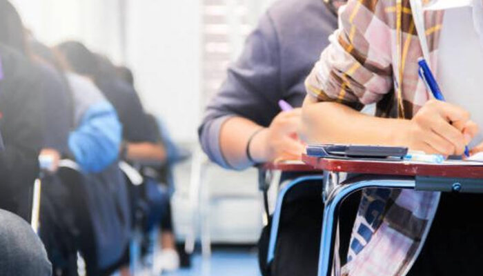 Viral Taktik Dosen Jebak AI 32 Mahasiswa Gagal Total Ujian