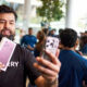 Mengapa Bos Apple Takut Lihat Pelindung Layar di iPhone Anda