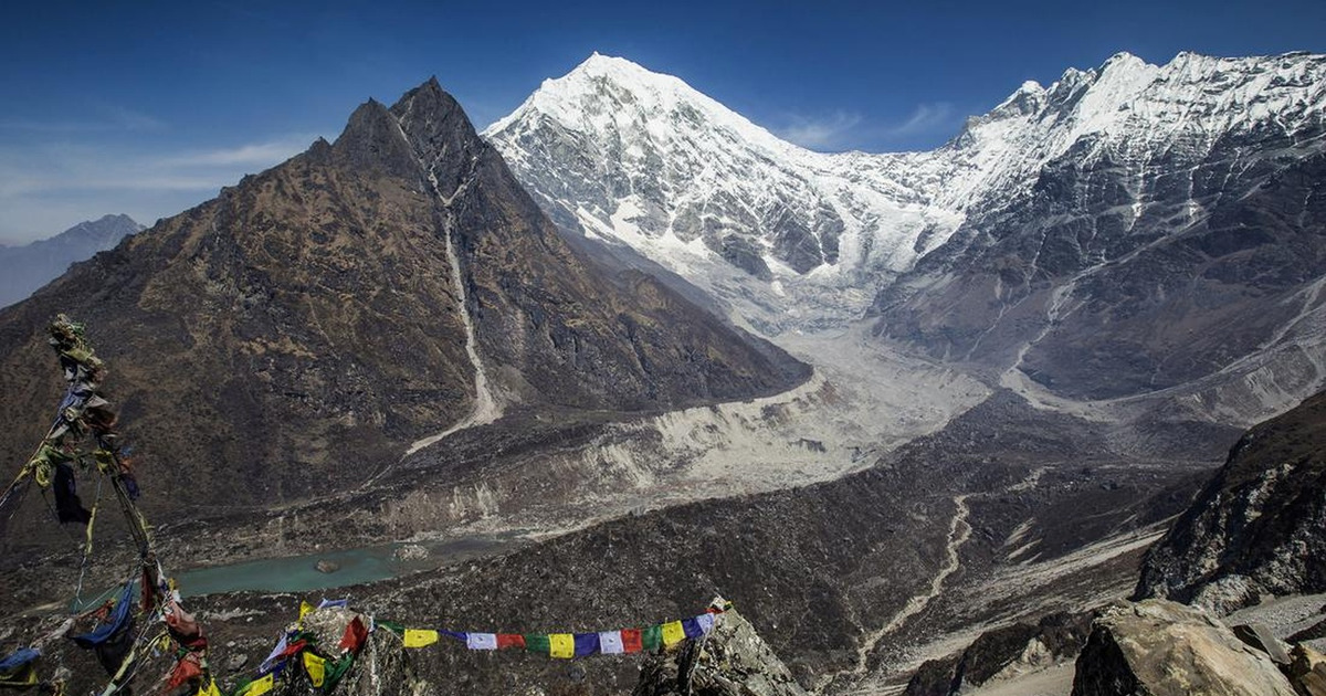 Satelit Ungkap Rahasia Gletser Nepal Runtuh Tanda Awal Terdeteksi