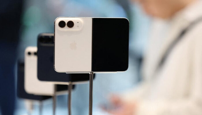 iPhone Duo Disiksa Ekstrem YouTuber, Hasilnya Mengejutkan!